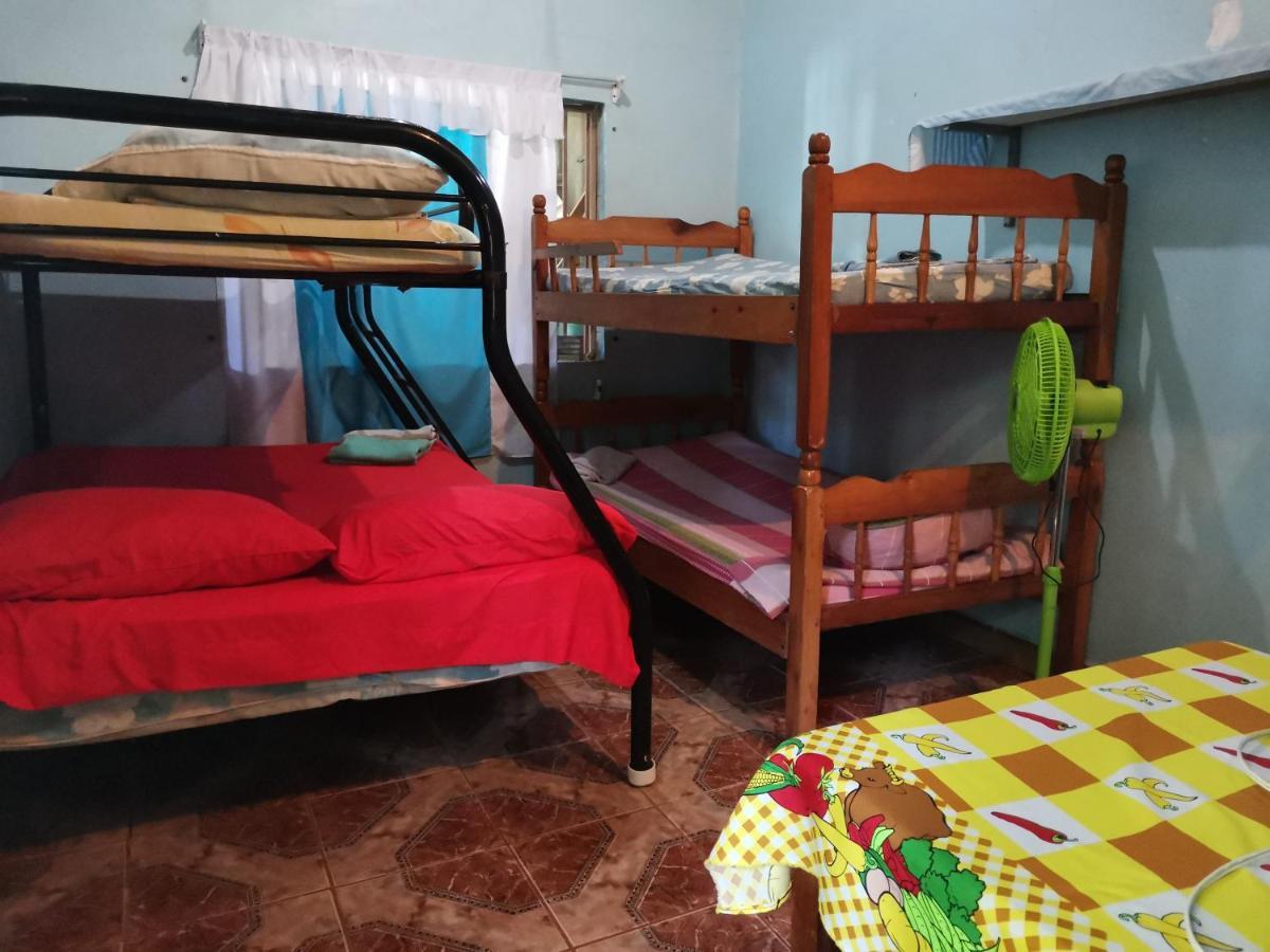 Cabinas Mitchaelle'S Puerto Viejo de Talamanca Esterno foto