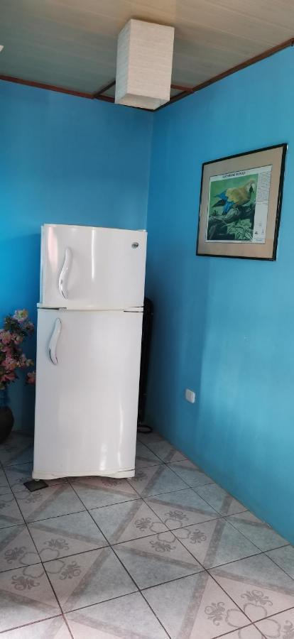 Cabinas Mitchaelle'S Puerto Viejo de Talamanca Esterno foto