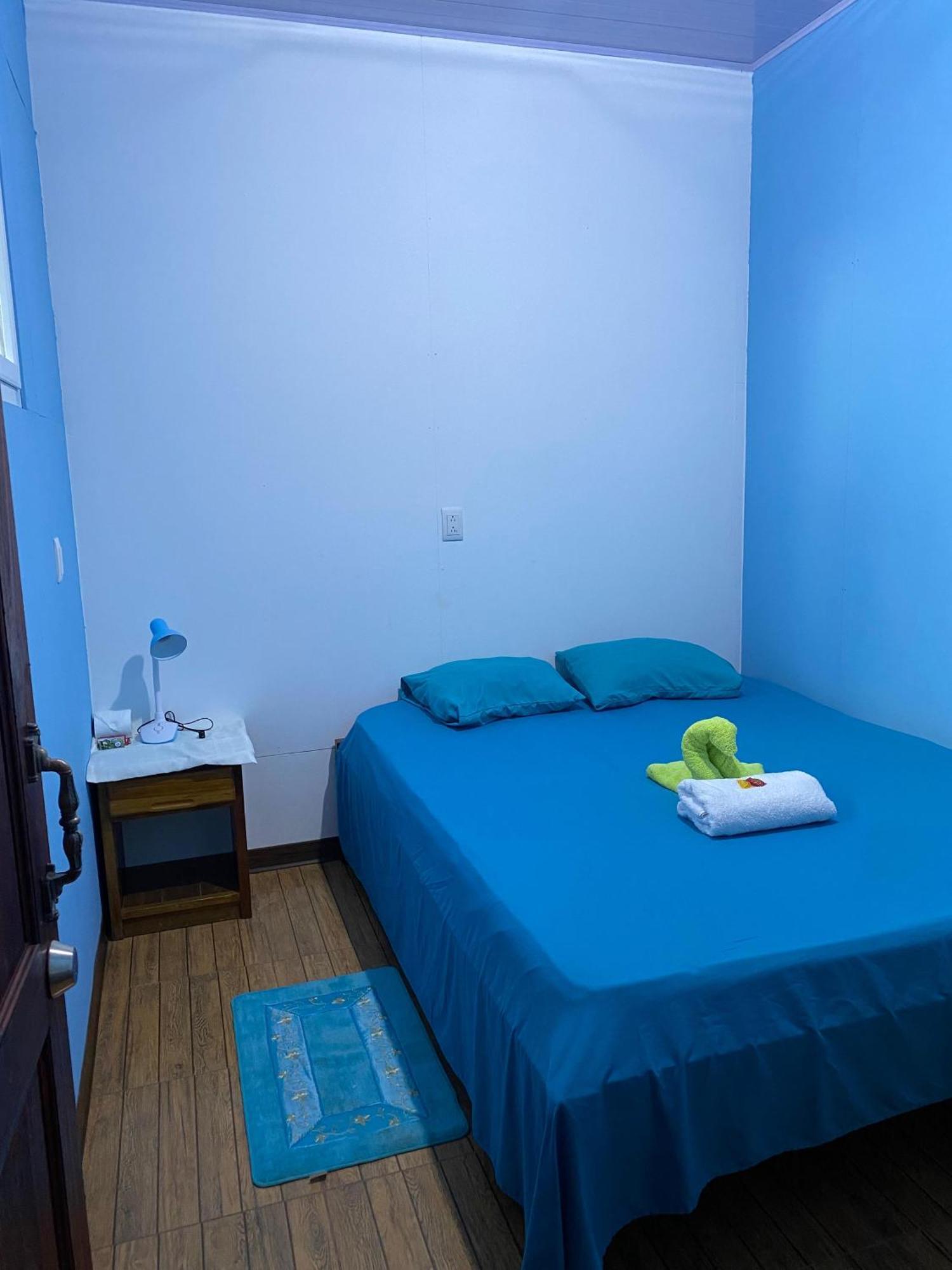 Cabinas Mitchaelle'S Puerto Viejo de Talamanca Esterno foto