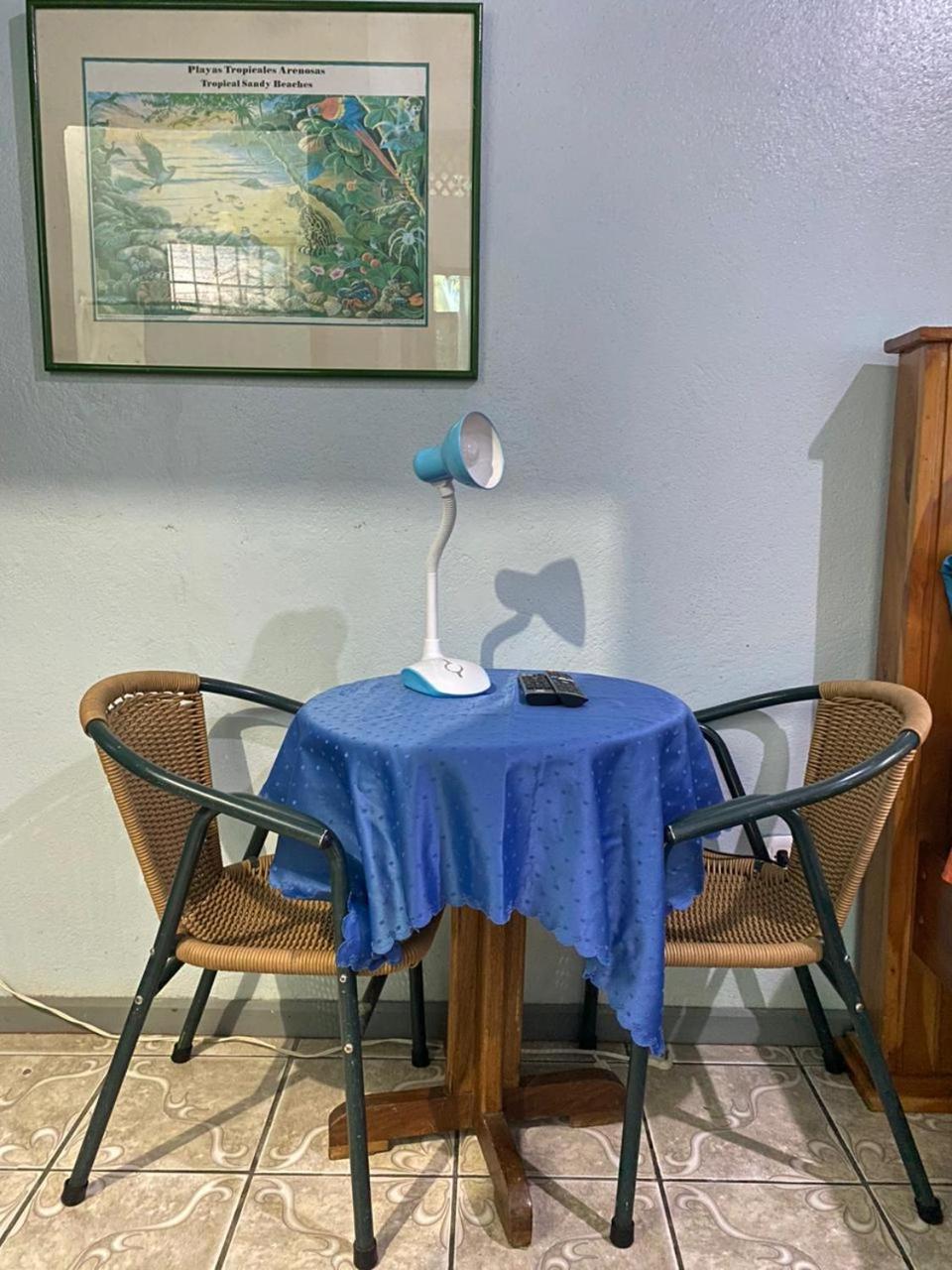 Cabinas Mitchaelle'S Puerto Viejo de Talamanca Esterno foto